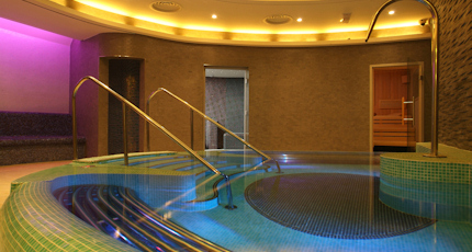 Relax in the hydrotherapy suite